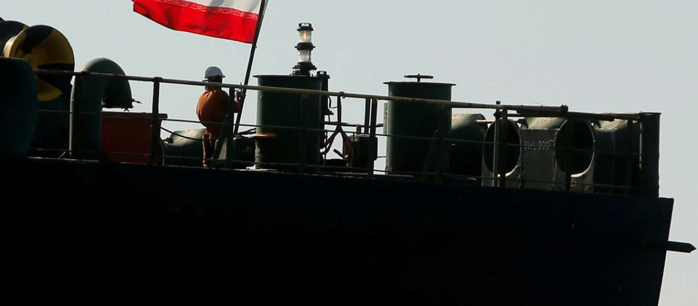 Spiegel: «Το Adrian Darya 1 απειλεί να εμπλέξει την Ελλάδα στην κόντρα ΗΠΑ-Ιράν»